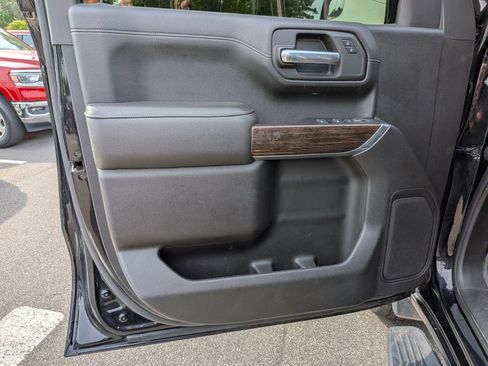 Used 2021 GMC Sierra 1500 Elevation RWD image 12