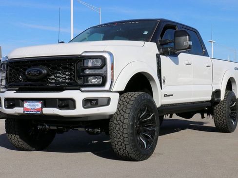 New 2026 Ford F250 Lariat w/ Black Appearance Package image 1