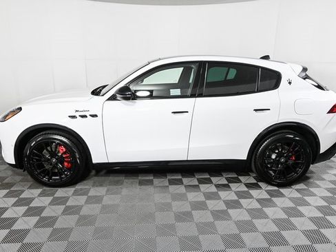 New 2025 Maserati Grecale Modena image 4