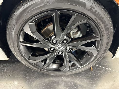 Used 2019 Honda Civic Sport image 14