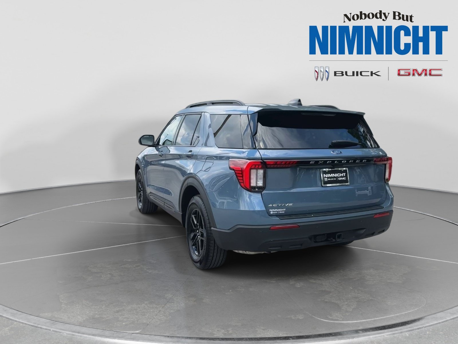 Used 2025 Ford Explorer Active RWD image 6