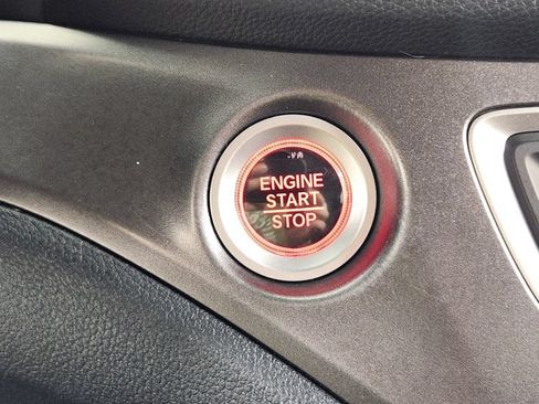 Used 2022 Honda Pilot Sport image 25