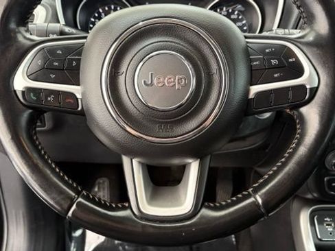 Used 2020 Jeep Compass Latitude FWD image 33