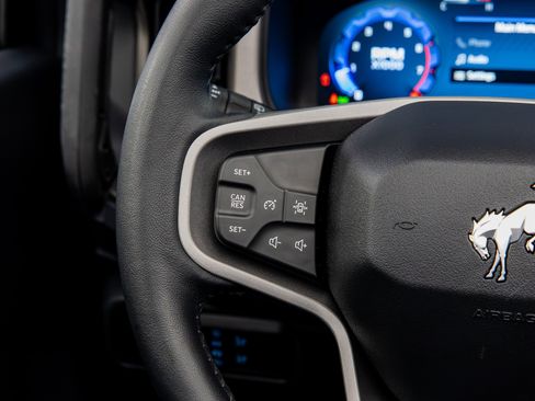 Used 2025 Ford Bronco Outer Banks AWD/4WD image 46