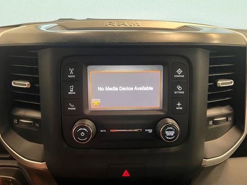 Used 2022 RAM 1500 Big Horn AWD/4WD image 19