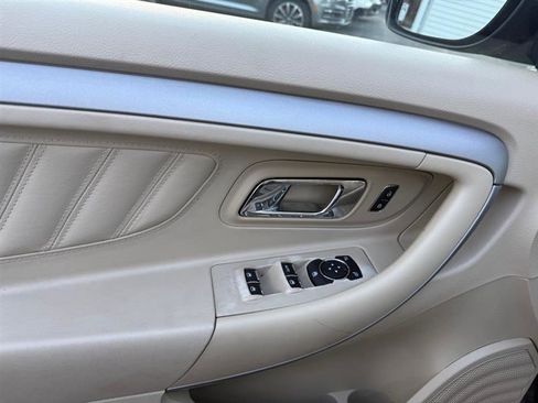 Used 2013 Ford Taurus SEL FWD image 23