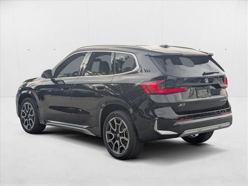 Used 2025 BMW X1 xDrive28i w/ Technology Package image 9