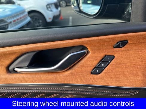 Used 2023 Jeep Grand Cherokee Summit image 16