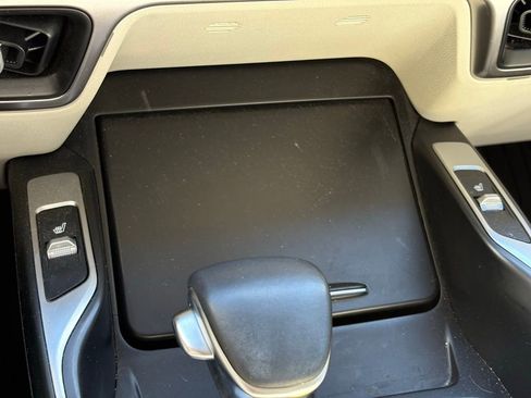 Used 2021 Kia Sorento S w/ Panoramic Sunroof Package image 18