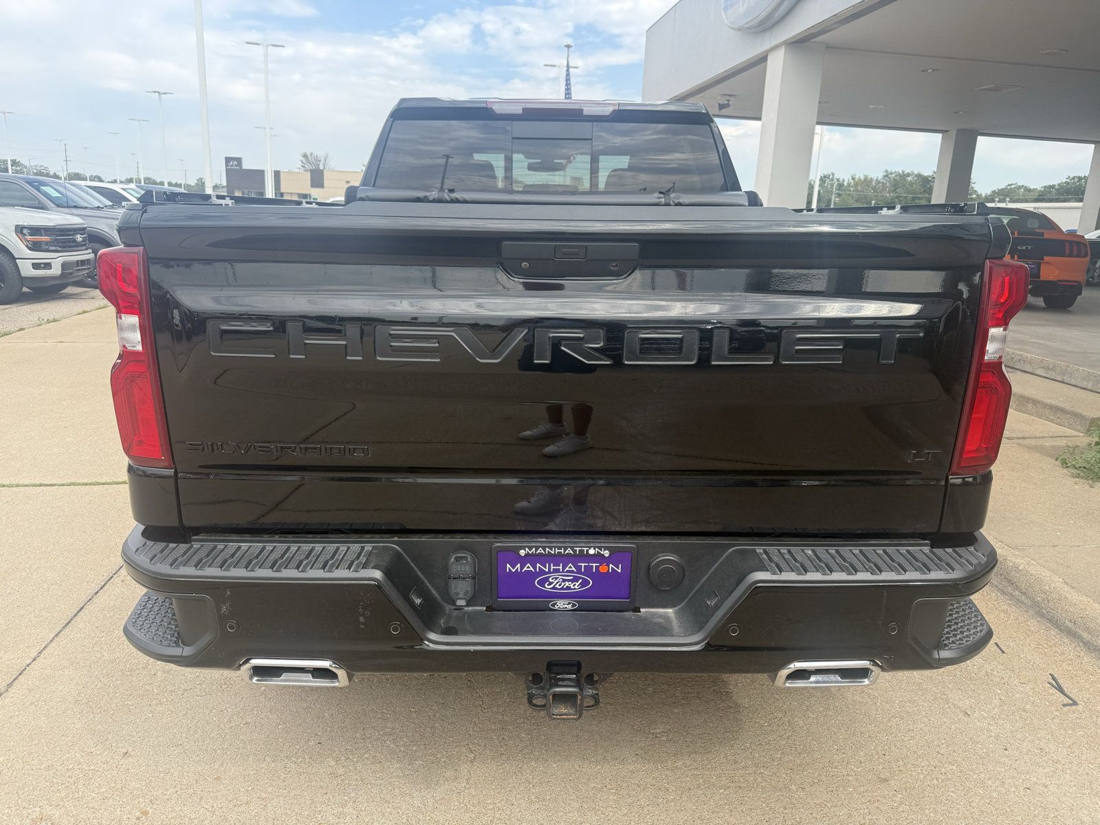 Used 2022 Chevrolet Silverado 1500 LT Trail Boss w/ Convenience Package II AWD/4WD image 14