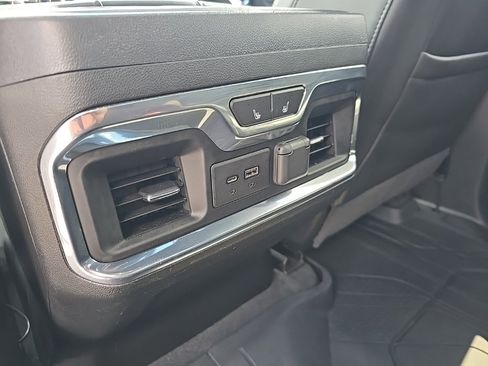 Used 2021 Chevrolet Silverado 1500 High Country w/ Technology Package image 31