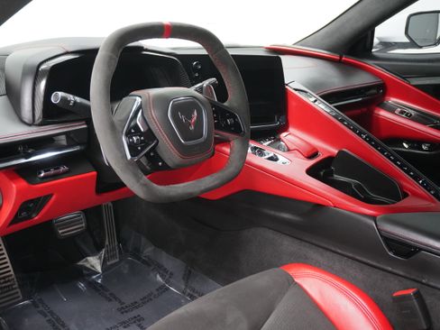 Used 2023 Chevrolet Corvette Stingray Premium Conv w/ Z51 Performance Package image 9