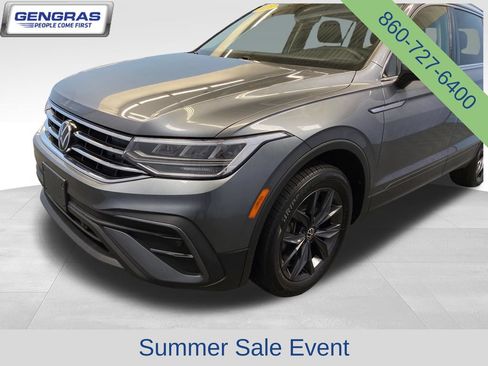 Used 2022 Volkswagen Tiguan SE AWD/4WD image 51