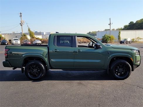 New 2026 Nissan Frontier SV w/ Tow Package image 2