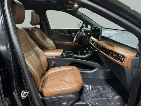 Certified 2023 Lincoln Nautilus Reserve AWD/4WD image 27