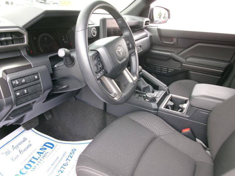 Used 2026 Toyota 4Runner SR5 AWD/4WD image 12