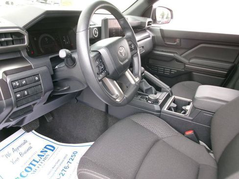 Used 2026 Toyota 4Runner SR5 AWD/4WD image 12