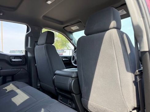 Used 2020 Chevrolet Silverado 1500 Custom w/ Custom Value Package AWD/4WD image 16