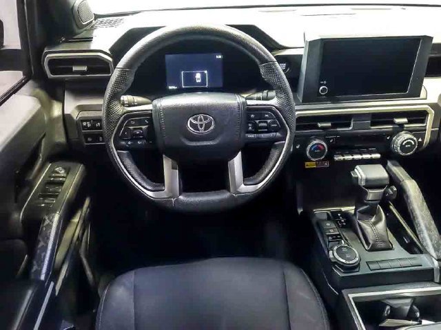 Used 2024 Toyota Tacoma SR5 AWD/4WD image 16