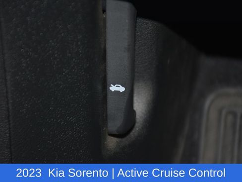 Used 2023 Kia Sorento SX AWD/4WD image 25