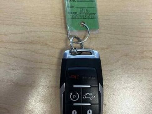 Used 2022 RAM 2500 Laramie w/ Night Edition image 12