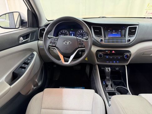 Used 2018 Hyundai Tucson SE w/ Cargo Package AWD/4WD image 27