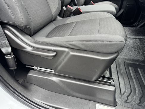 Used 2022 Chevrolet Silverado 2500 LT w/ Convenience Package image 19