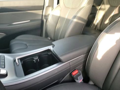 Certified 2025 Hyundai Palisade Calligraphy image 21