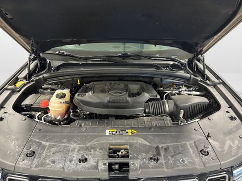 Used 2022 Jeep Grand Cherokee Overland w/ Luxury Tech Group IV image 11