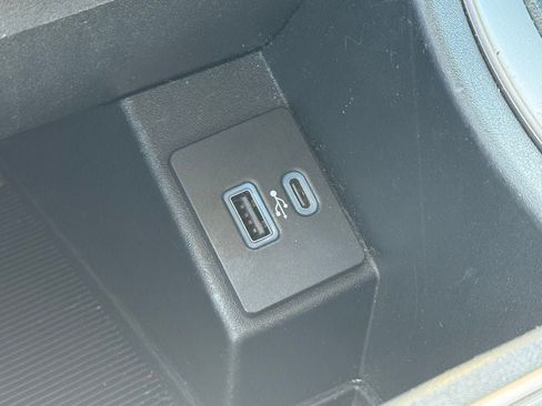 Certified 2023 Ford Edge SEL image 31