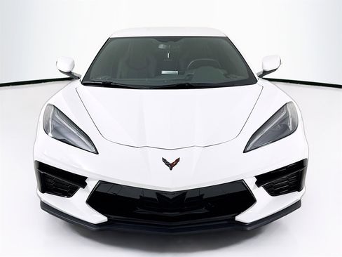 Used 2023 Chevrolet Corvette Stingray w/ Z51 Performance Package image 2