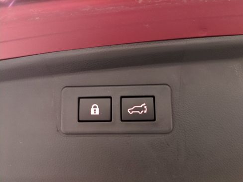 Used 2023 Subaru Outback Premium image 16