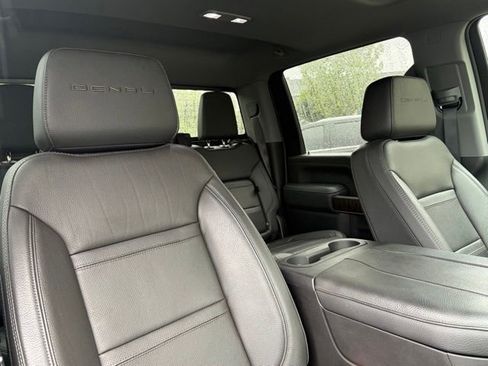 Used 2023 GMC Sierra 2500 Denali w/ Denali Ultimate Package AWD/4WD image 29