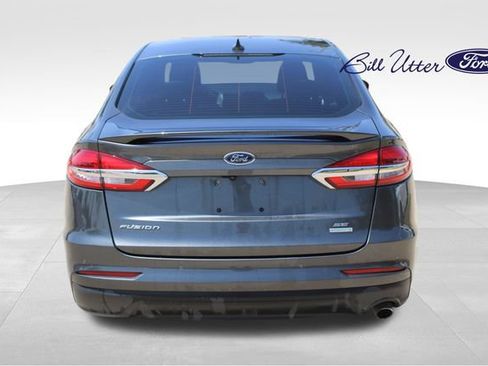 Used 2020 Ford Fusion SE w/ Equipment Group 151A FWD image 6