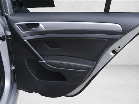 Used 2015 Volkswagen e-Golf SEL Premium FWD image 27