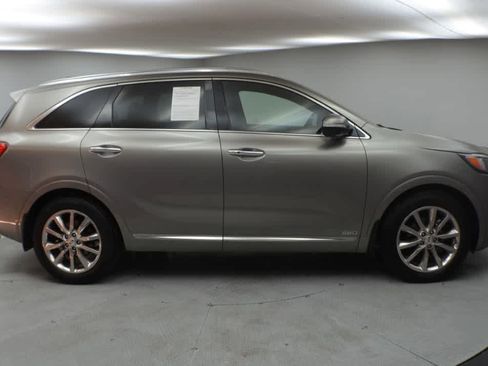 Used 2016 Kia Sorento SX w/ SXL Technology Package AWD/4WD image 12