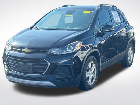 Used 2018 Chevrolet Trax LT w/ LT Convenience Package FWD image 6