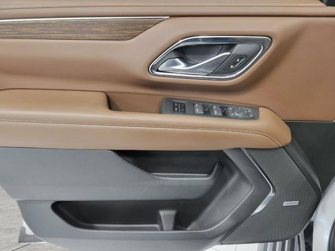 Used 2022 Chevrolet Suburban High Country AWD/4WD image 29