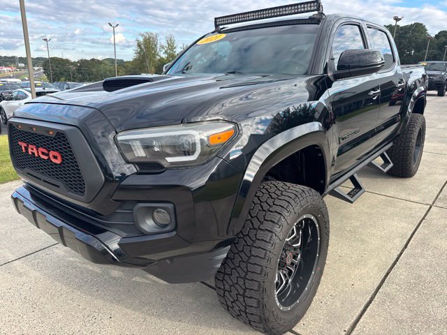 Used 2021 Toyota Tacoma TRD Sport w/ Technology Package AWD/4WD image 3