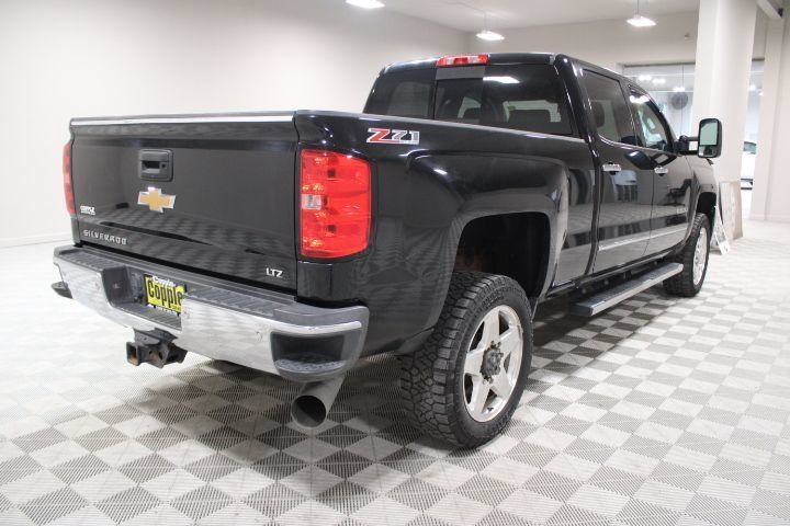 Used 2015 Chevrolet Silverado 2500 LTZ w/ Duramax Plus Package AWD/4WD image 11