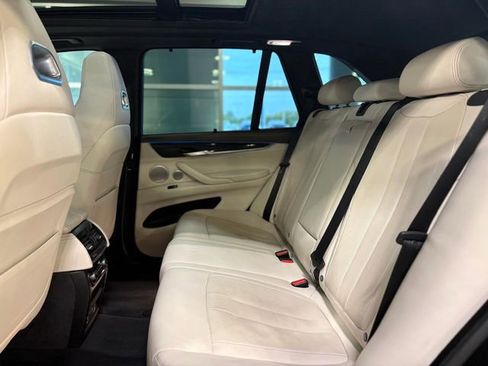 Used 2018 BMW X5 M image 21