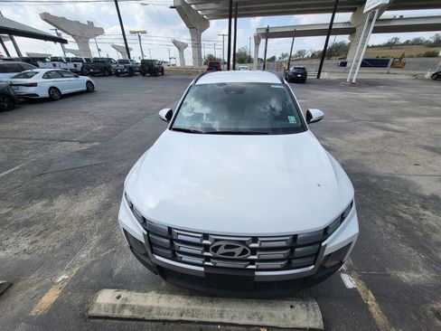 Used 2025 Hyundai Santa Cruz SEL image 2
