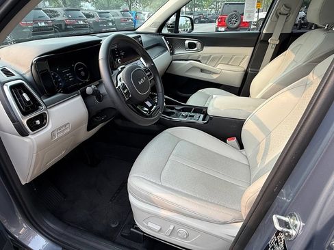 Used 2023 Kia Sorento SX FWD image 24