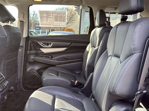Used 2022 Subaru Ascent Limited image 25