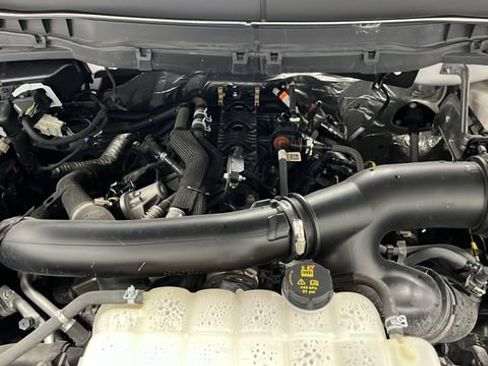 Used 2024 Ford F150 Platinum AWD/4WD image 27