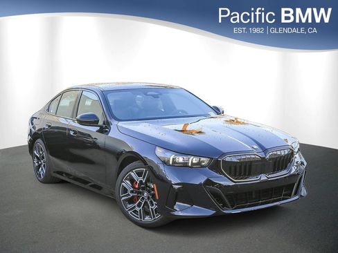 Used 2026 BMW 530i w/ M Sport Package RWD image 1