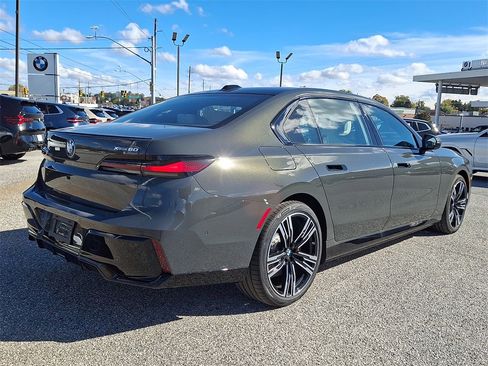 New 2026 BMW i7 xDrive60 image 7