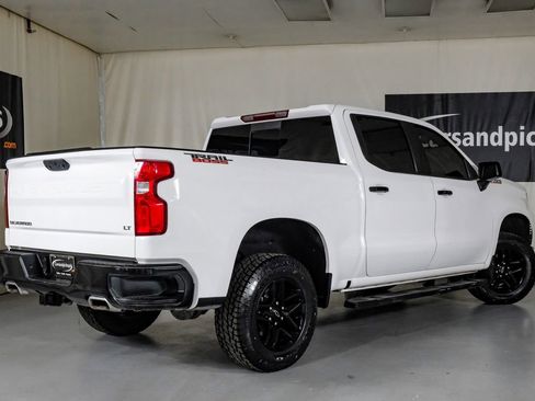Used 2022 Chevrolet Silverado 1500 LT Trail Boss w/ Convenience Package II AWD/4WD image 8