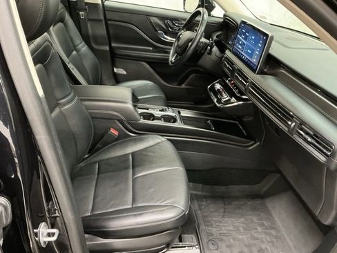 Used 2023 Lincoln Corsair Reserve w/ Equipment Group 201A image 18