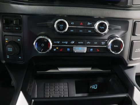 Used 2025 Ford F250 Platinum AWD/4WD image 11